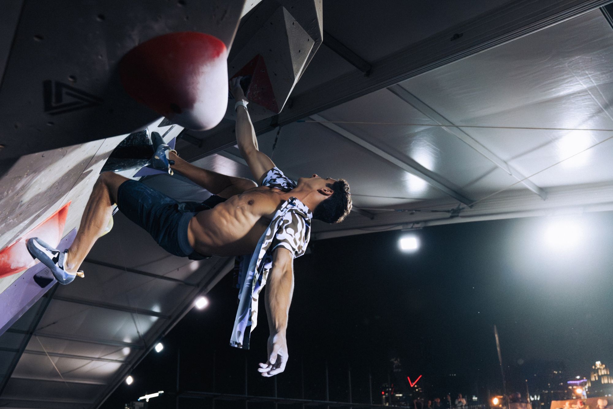  @sambouchard.climb-07305